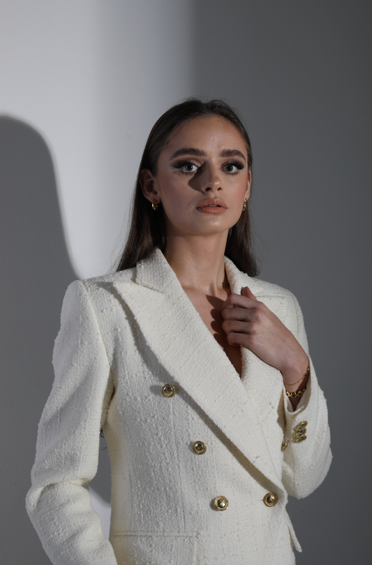 Dwurzędowa marynarka wykonana z tweed'u " CRÉME DE LA CRÉME"